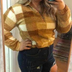 Plaid crop sherpa
